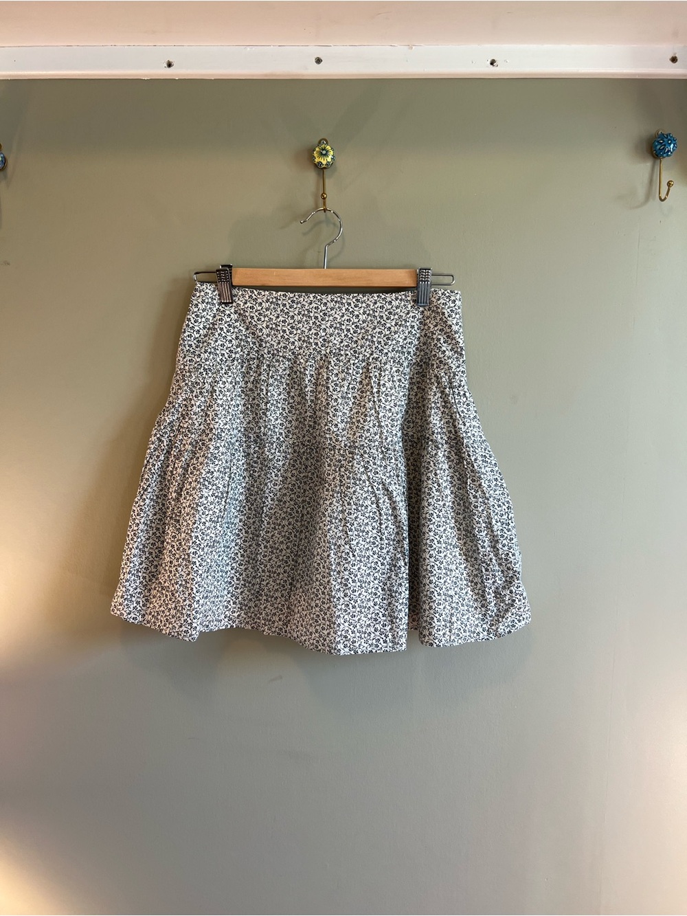 LOFT White Floral Circle Skirt